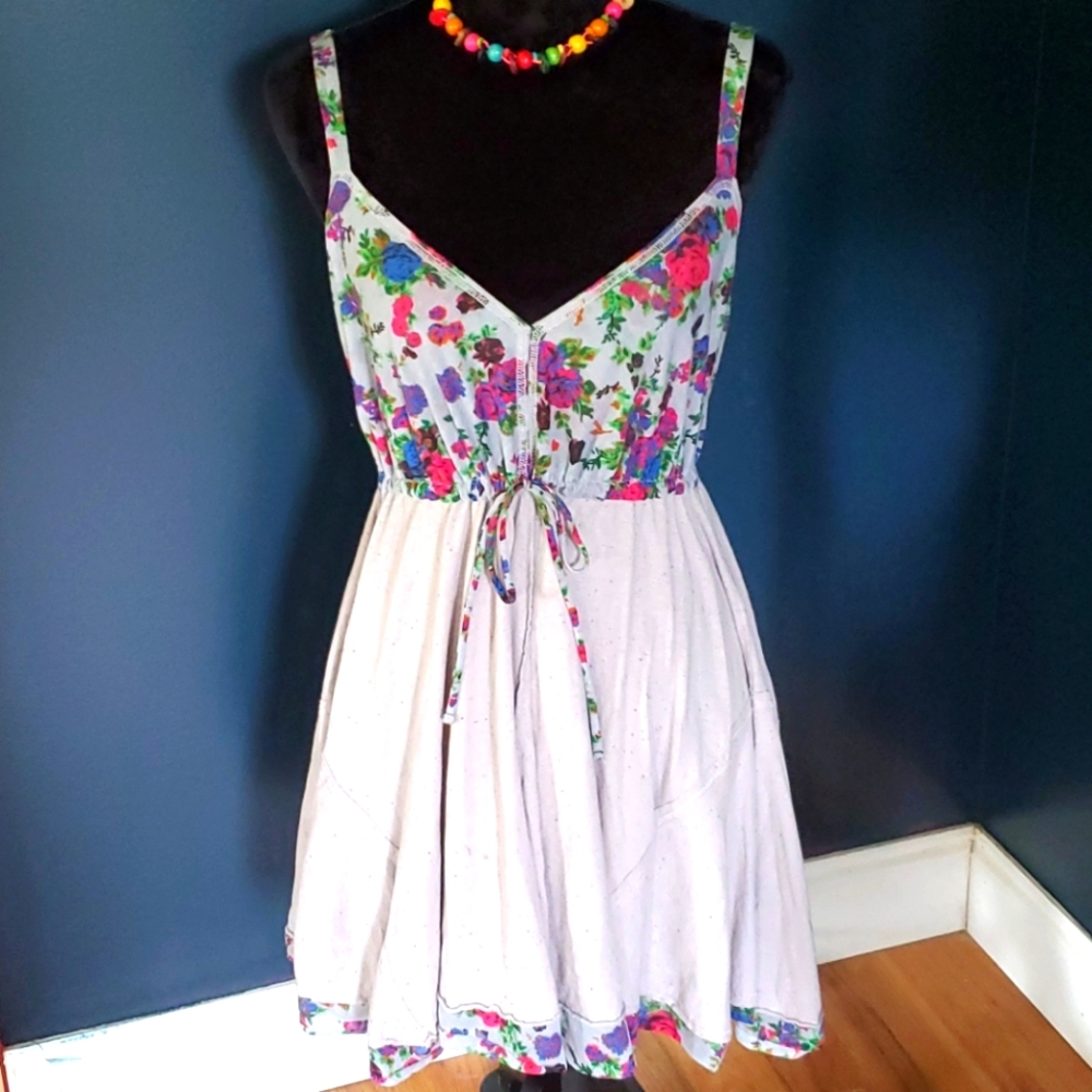 Nick and Mo floral dress - Picture 1 of 9